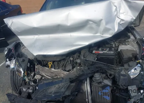 2016 Hyundai Veloster Turbo z USA, uszkodzony, nr VIN KMHTC6AE0GU258096